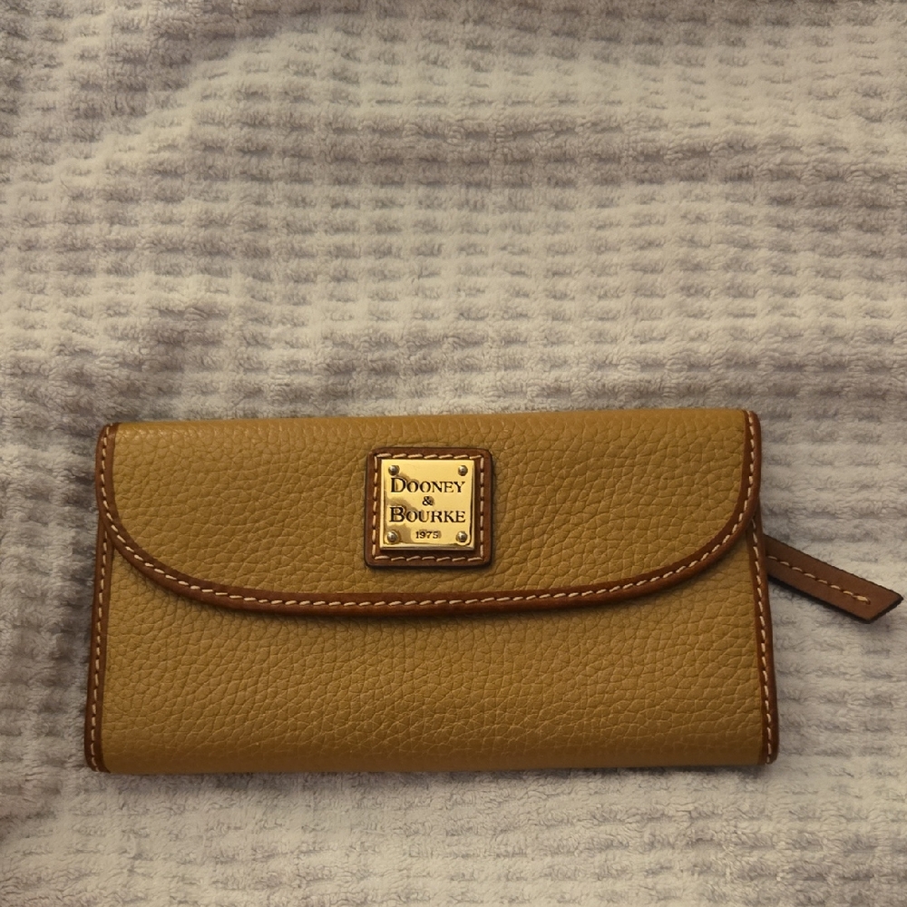 Dooney & Bourke Wallet
